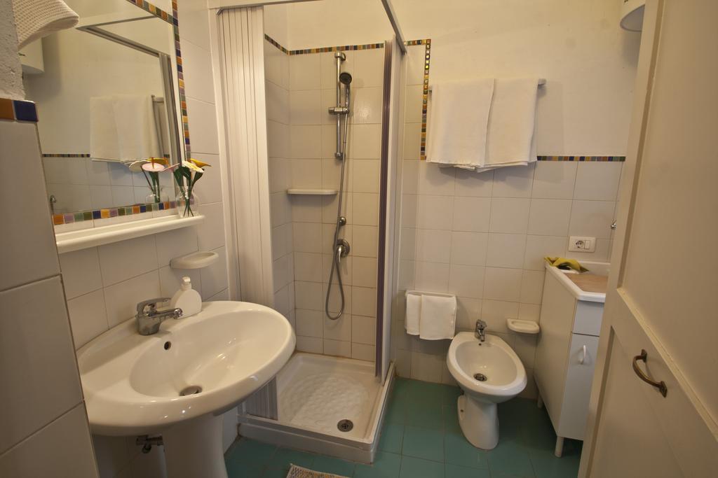 4Roomsrelax Catánia Kamer foto